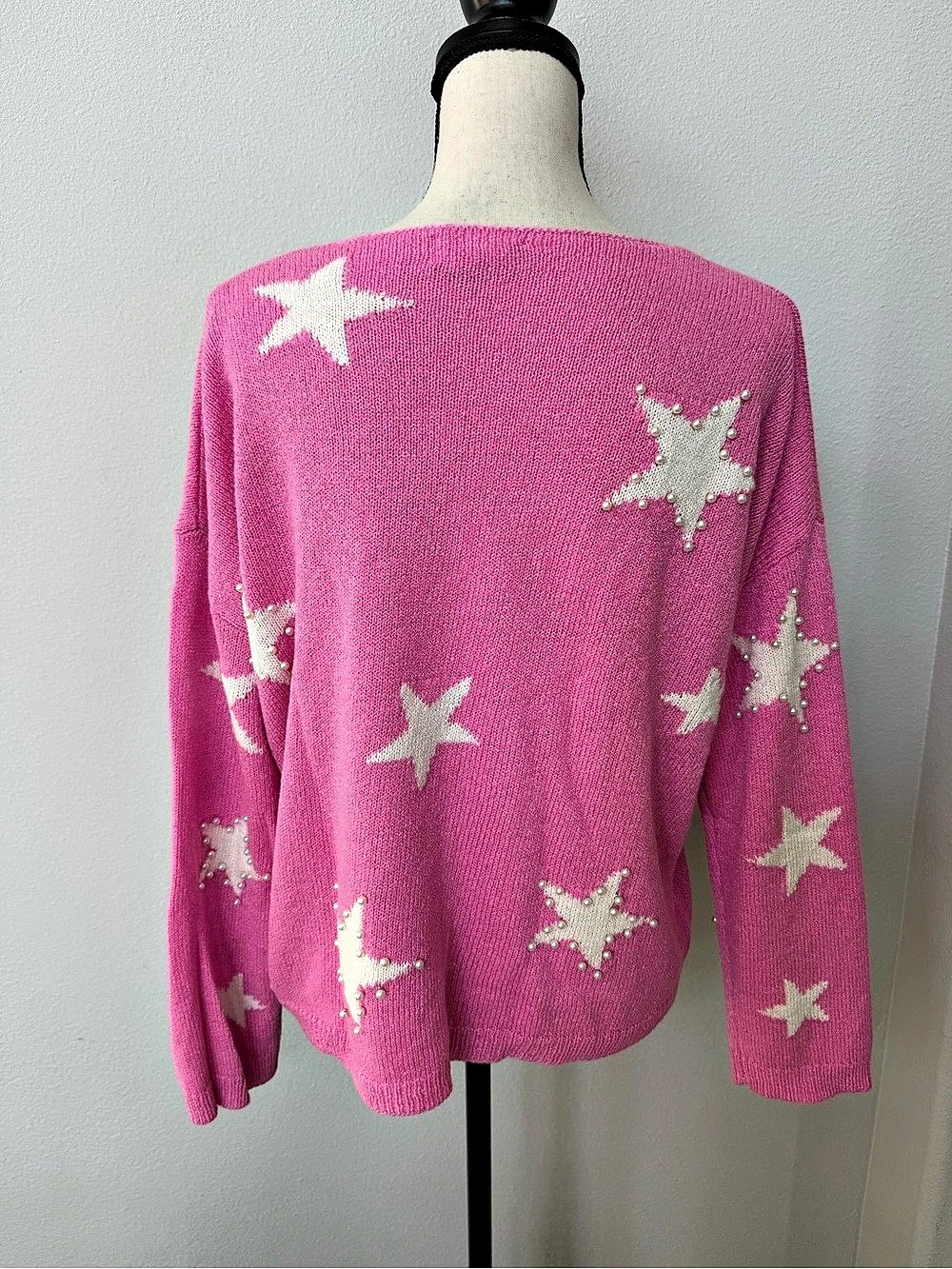 Altar’d State Star V-Neck Sweater in Pink Size Medium Like New - Picture 5 of 9